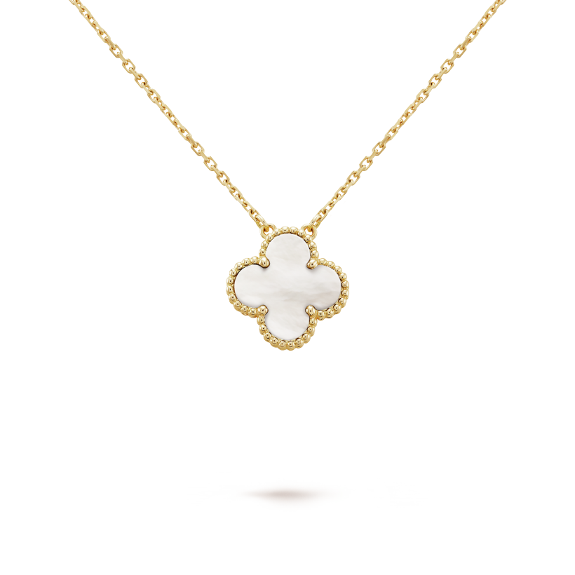 18K Vintage Clover Pendant Necklace