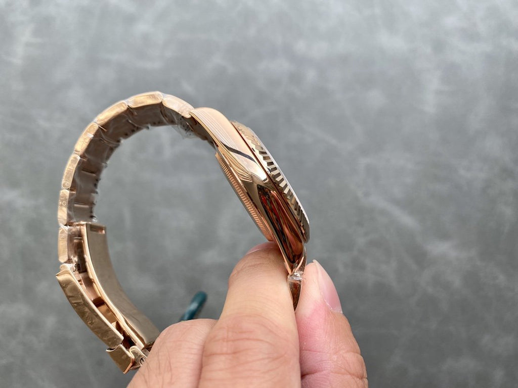 SKY-DWELLER ROSE GOLD 42 GREY DIAL