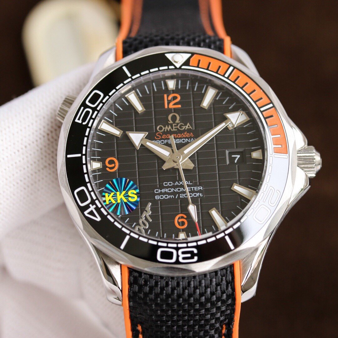 SEAMASTER PROFESSIONAL PLANET OCEAN 600M RUBBER STRAP