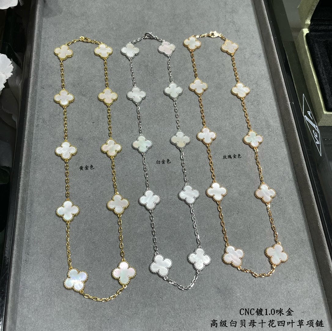 18K Vintage Clover Pearl 10 Motifs Necklace