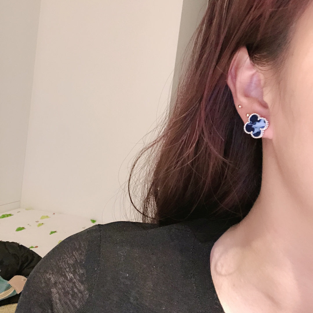 18K Vintage Clover Blue Earrings