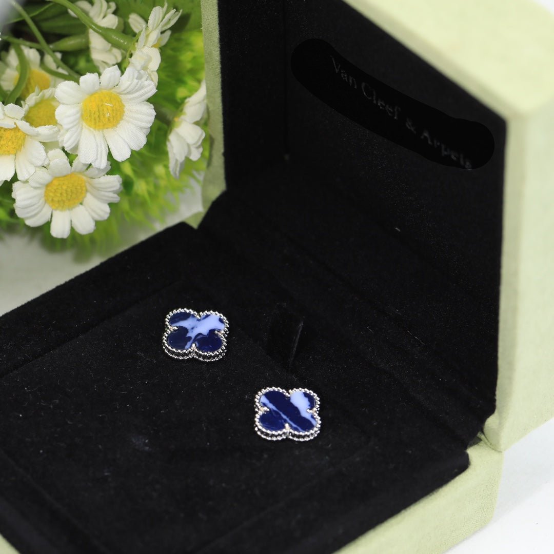 18K Vintage Clover Blue Earrings