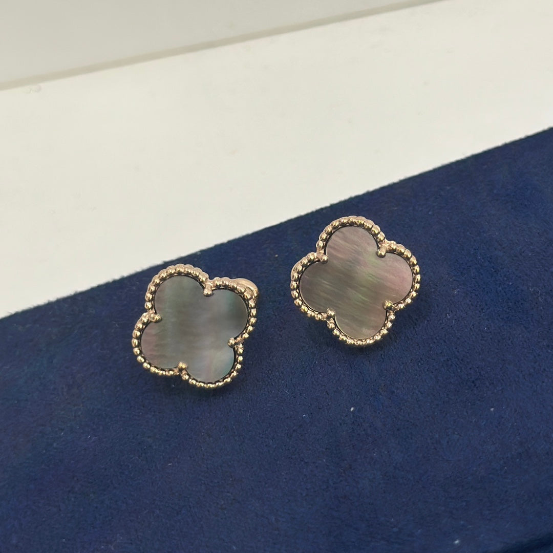 18K Vintage Clover Grey Earrings