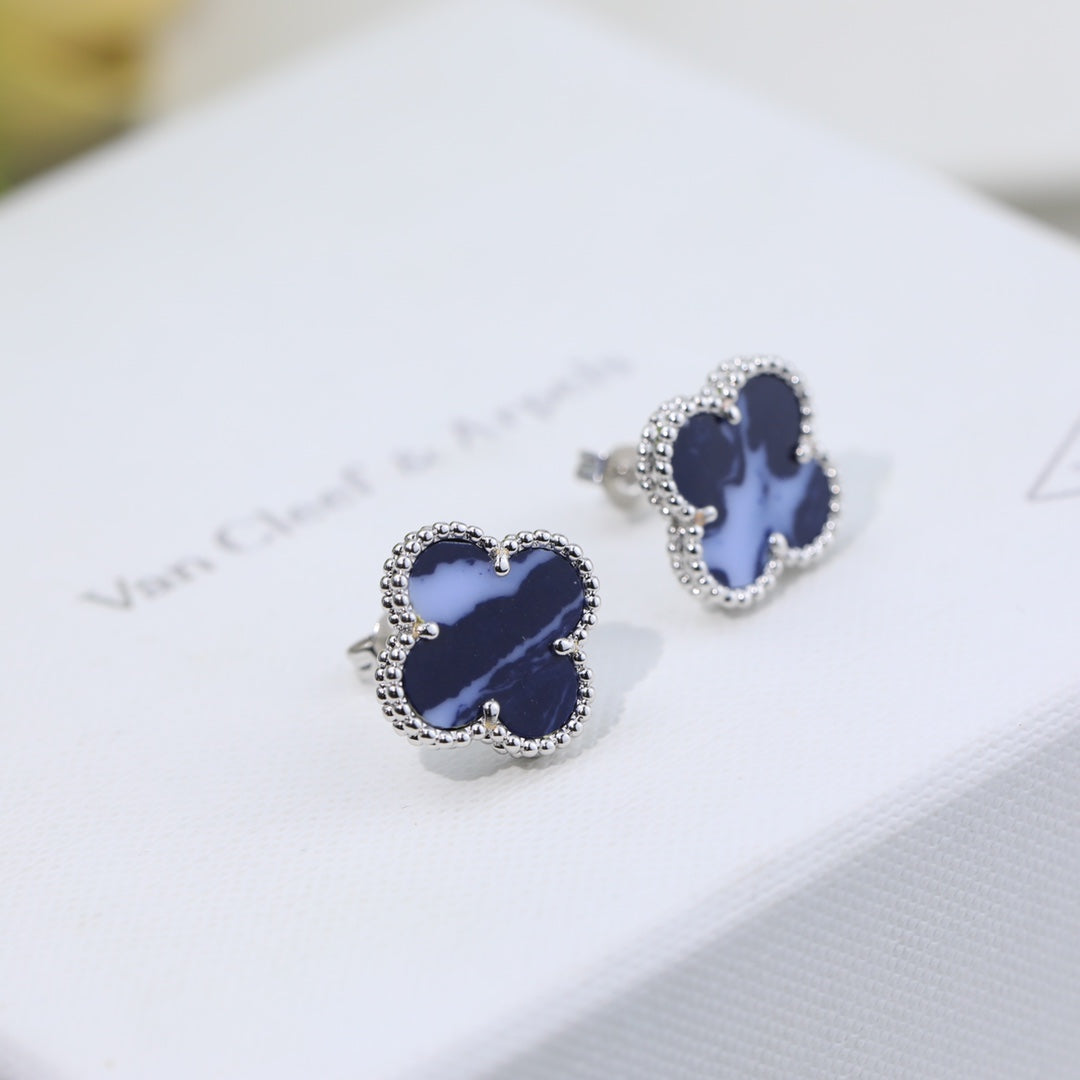 18K Vintage Clover Blue Earrings