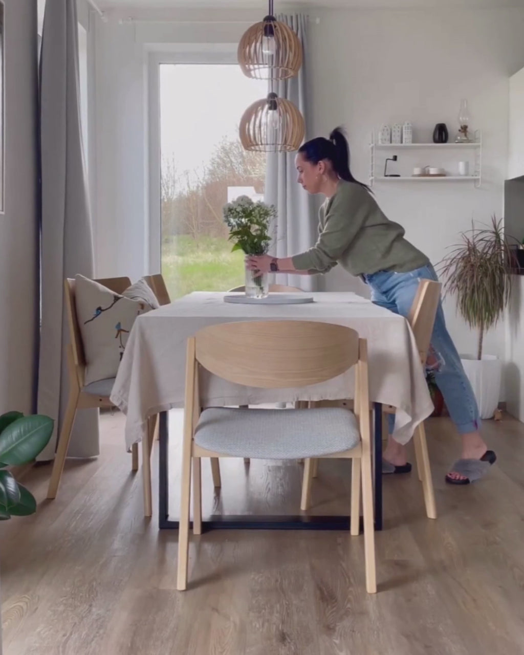 ABEE 木製ダイニングチェア 2脚セット（ライトブラウン）