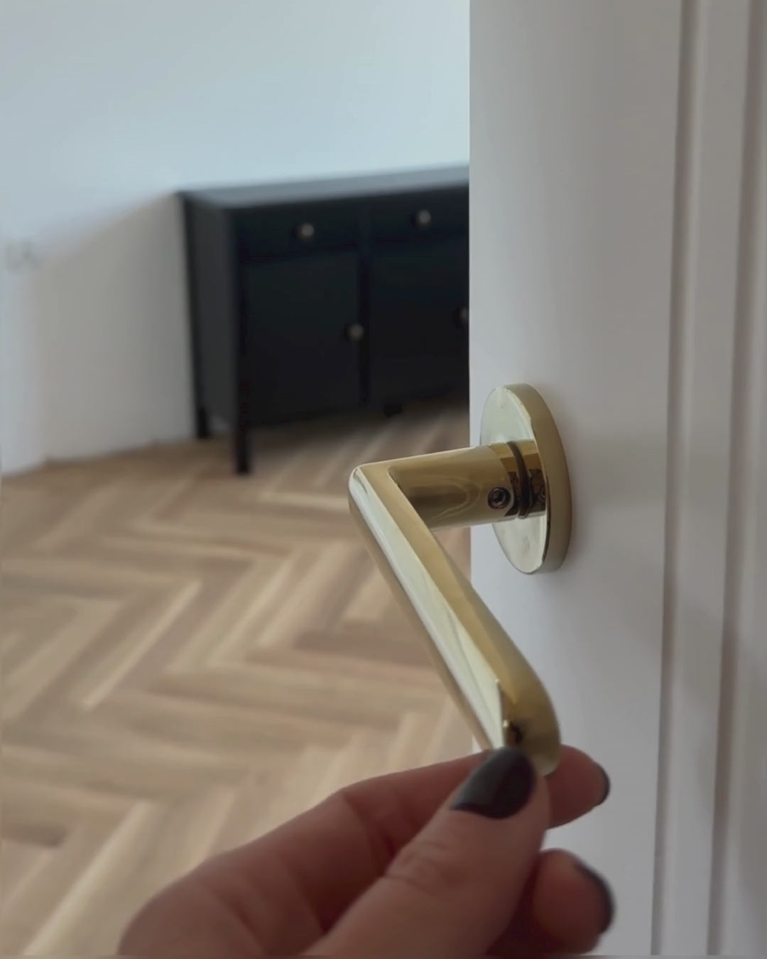 OLATE サイドボード ブラック 3枚扉 引き出し付き MDF ハイボード 120cm