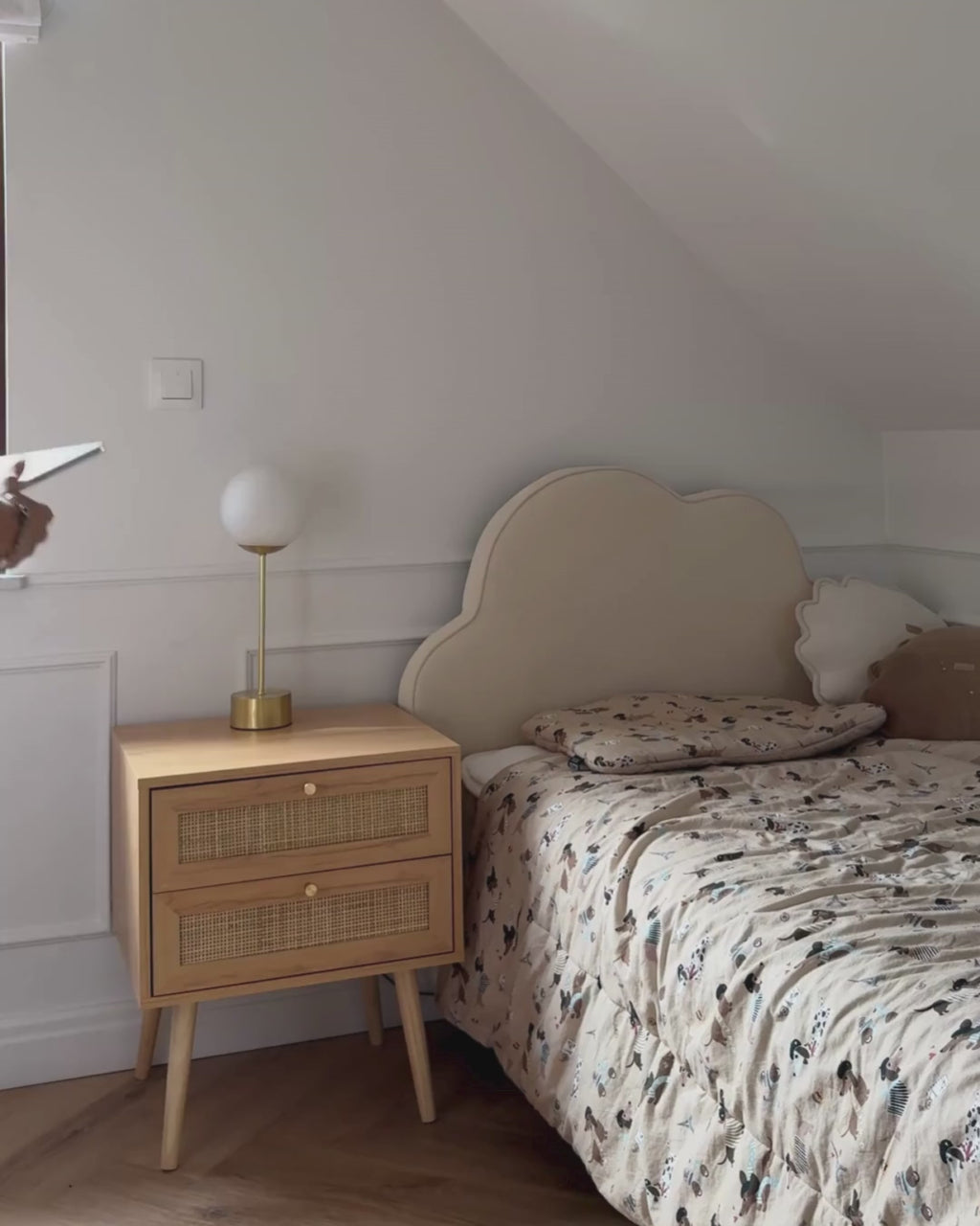 Perote ペローテ ナイトテーブル 2引き出し ラタン前面 ライトブラウン