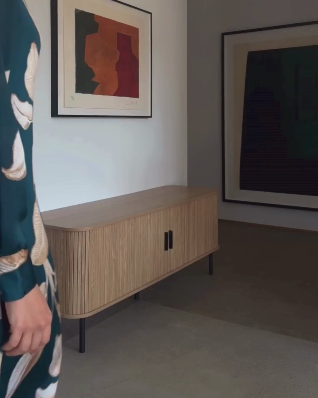 BRADLEY テレビボード ブラウン レトロ調 スライド扉 メディアキャビネット ～54型対応 幅150cm