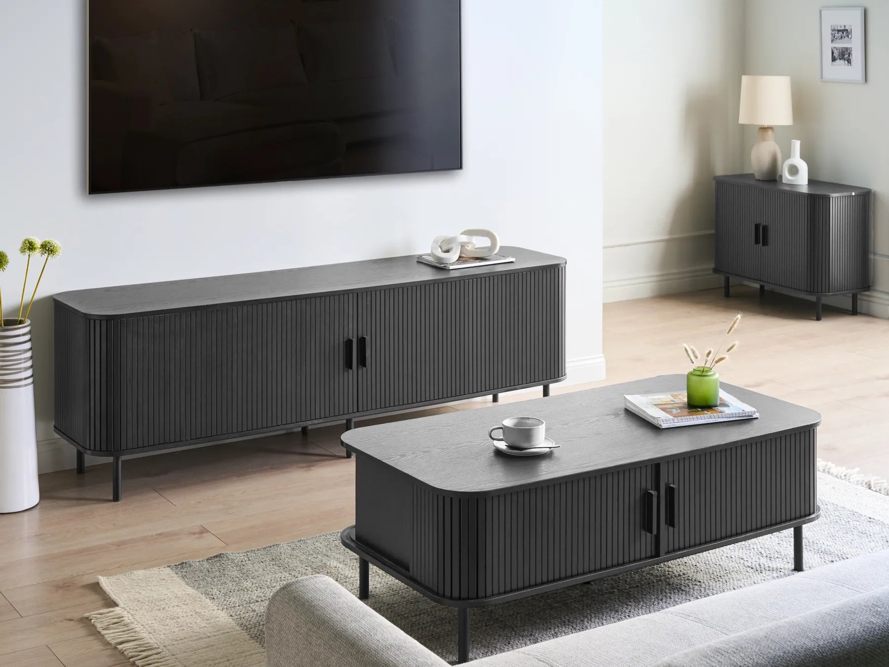 レトロ調 スライドドア式 TVスタンド 配線収納付き 幅180cm（～54型対応）