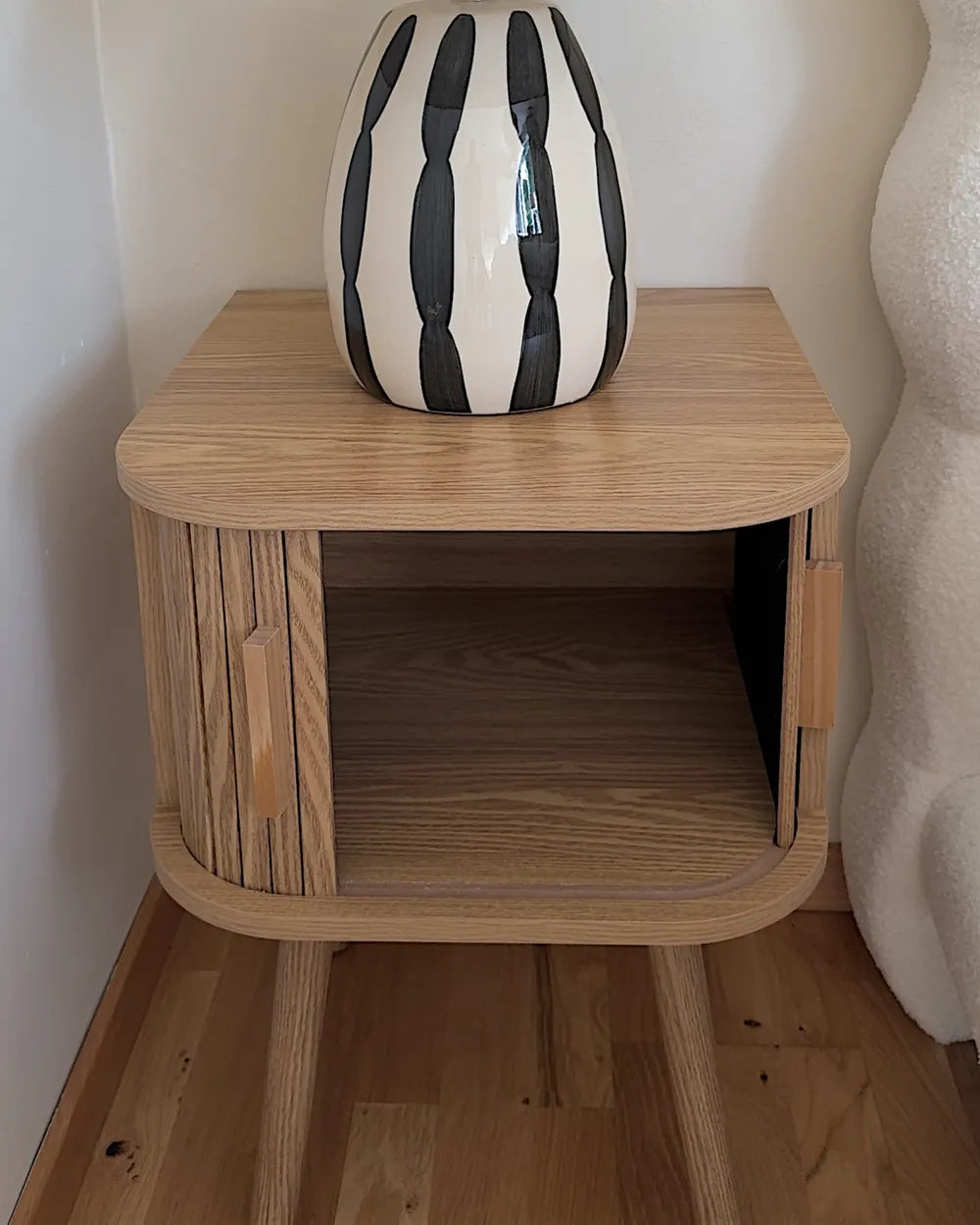 SELAH セラ ナイトテーブル 引き戸付き ブラウン