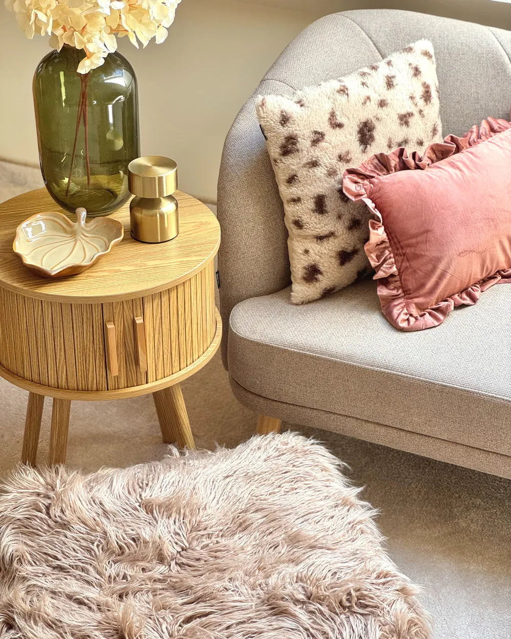 SELAH セラ ブラウン ナイトテーブル ラウンド 引き戸付き