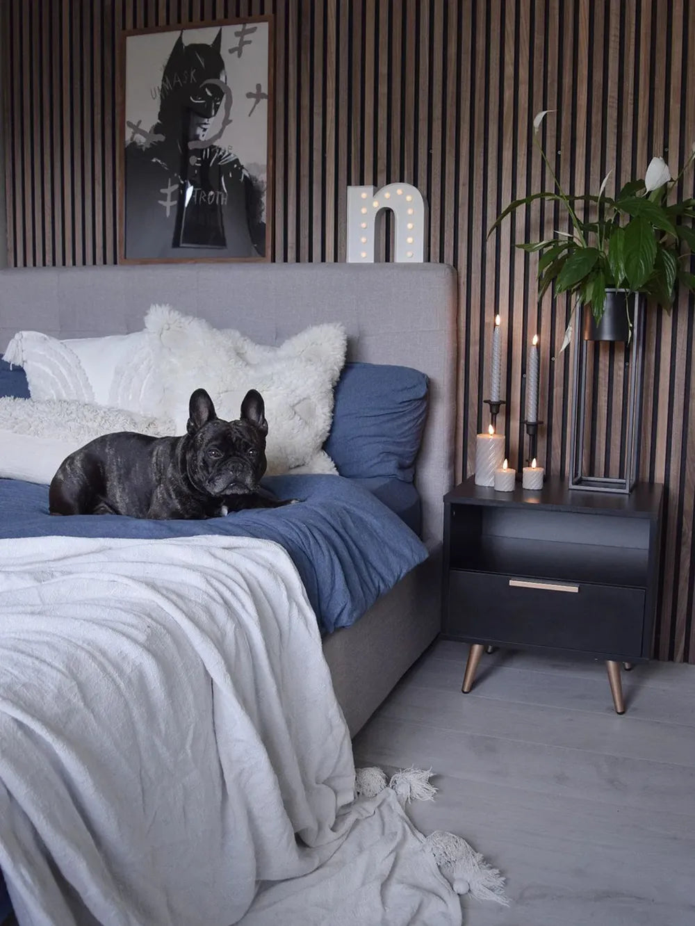 INDIO インディオ ナイトテーブル 1引き出し ブラック ゴールドアクセント モダン収納サイドテーブル