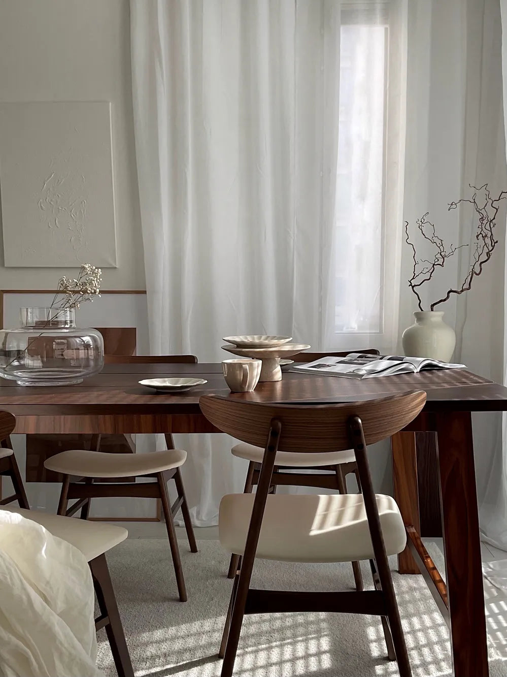 LYNN 木製ダイニングチェア 2脚セット（ダークブラウン／ホワイト）