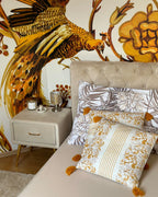 FLAYAT フレイアット ナイトテーブル 1引き出し ベルベット張り ライトベージュ ゴールド脚