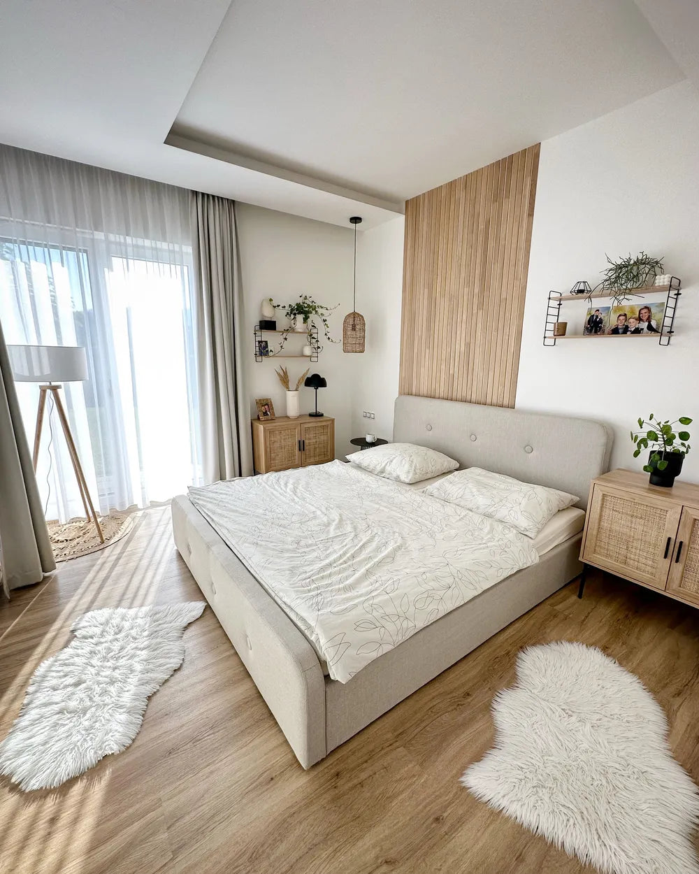 PASCO キャビネット ライトブラウン 2枚扉 ラタン調扉 木目調 ブラックメタル脚