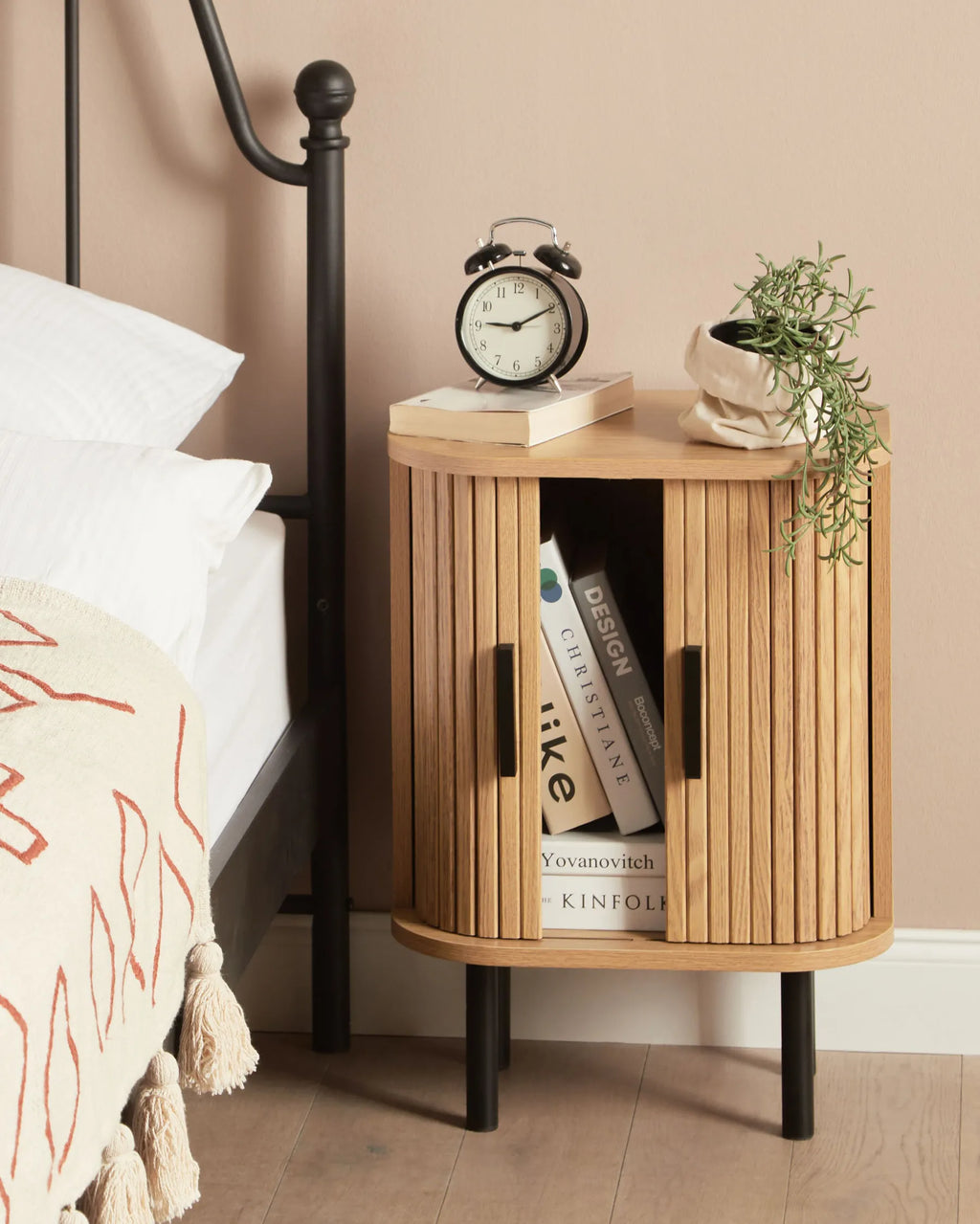 BRADLEY ブラッドリー ナイトテーブル ブラウン 引き戸付き レトロ収納 MDF・パイン材 40×30×55cm