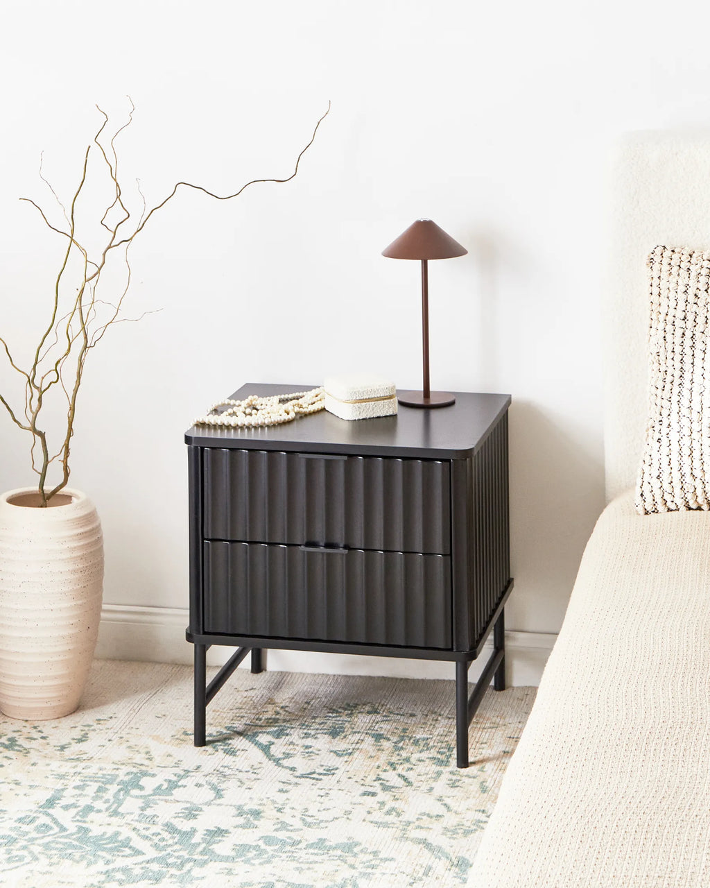 Glastonbury グラストンベリー ナイトテーブル 2引き出し ブラック