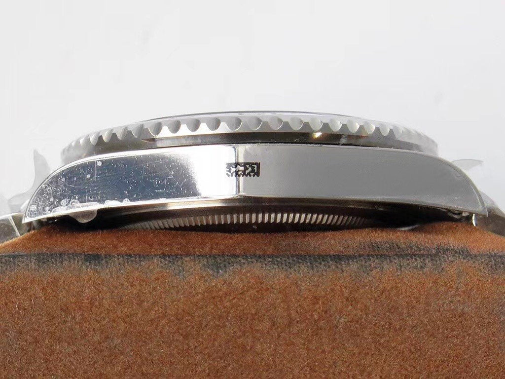 GMT-MASTER II PEPSI MATEORITE DIAL
